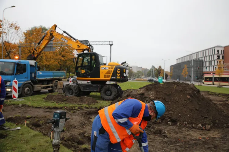 Prace przy założeniu ogrodu deszczowego w centrum Gdańska trwają od poniedziałku i przez najbliższe cztery tygodnie mogą powodować utrudnienia w ruchu.