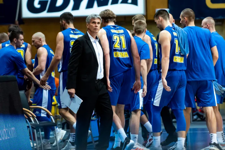 Koszykarze Asseco Arki Gdynia po 10 meczach w Energa Basket Lidze mają 5 zwycięstw i 5 porażek.