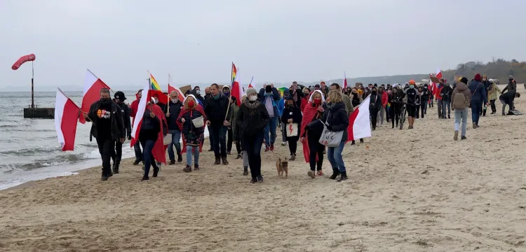 W niedzielę protest przeniósł się na plaże.