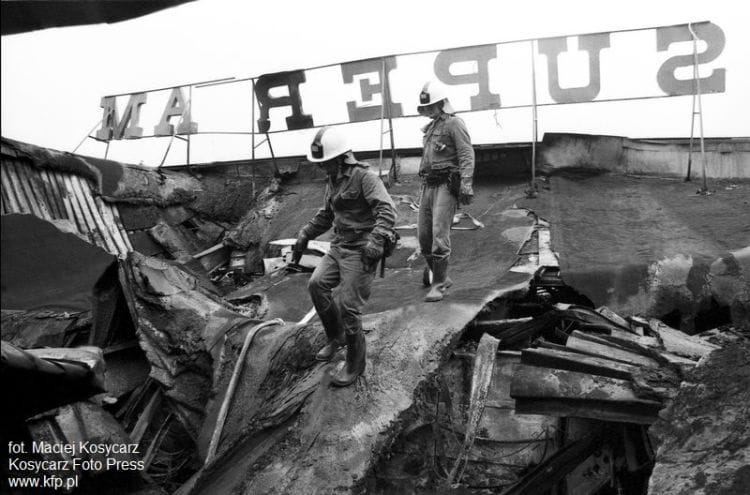Ponad 26 lat temu 43 strażaków walczyło z pożarem supersamu "Zodiak" we Wrzeszczu.