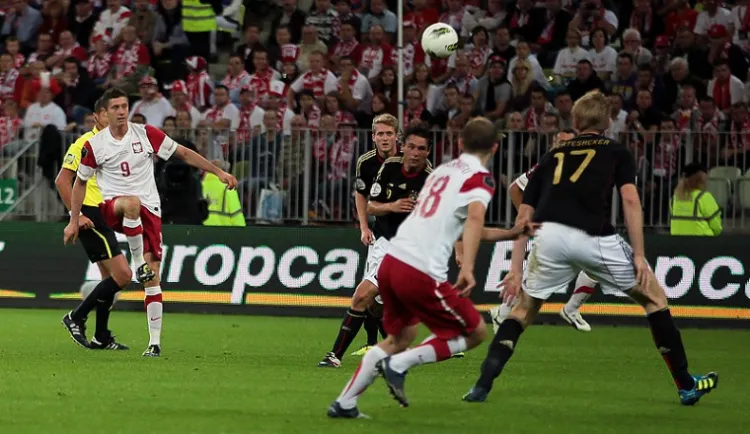 W jedynym na razie meczu międzypaństwowym na PGE Arenie Polska zremisowała z Niemcami 2:2. Biało-czerwoni podczas Euro 2012 mogą zagrać w Gdańsku w ćwierćfinale, a nasi zachodni sąsiedzi już w rozgrywkach grupowych na przykład przeciwko Hiszpanii bądź Holandii.