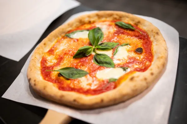 Napoli to pizzeria przyjazna weganom.