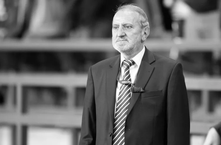 Adam Musiał był m.in. piłkarzem Arki Gdynia w latach 1978-80 oraz trenerem Lechii Gdańsk w sezonie 1992/93.