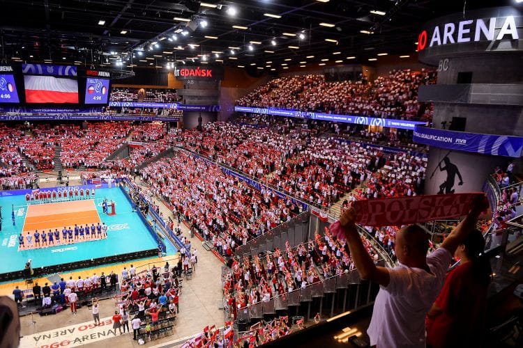 Ergo Arena w 2021 roku ugości dwa mecze ćwierćfinałowe oraz cztery 1/8 finału mistrzostw Europy. Miejmy nadzieje, że dwukrotnie zagrają w tym obiekcie biało-czerwoni.