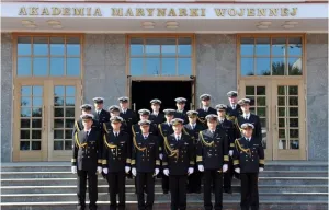 Akademia Marynarki Wojennej w Gdyni, ze swoim Komendantem.