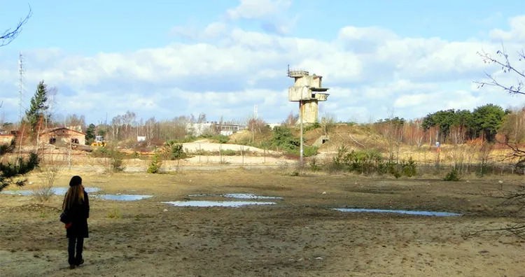 Po rozpoczęciu budowy terminalu przeładunkowo-składowego wieża 25 Baterii Artylerii Stałej nie powinna zniknąć z krajobrazu Stogów.  
