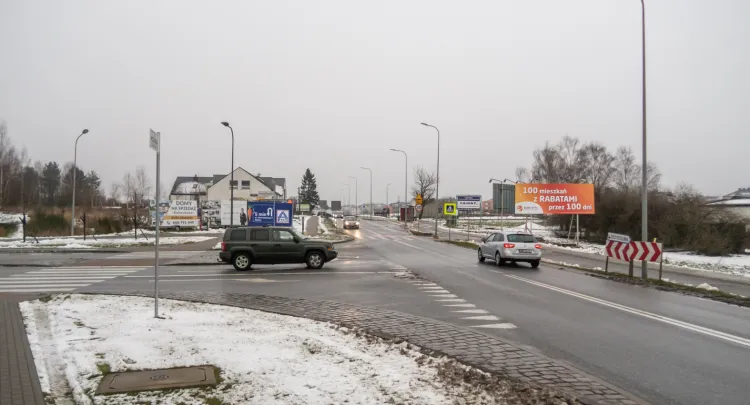 Skrzyżowanie ulic Chwarznieńska i Wiczlińska stało się w ostatnich miesiącach jedną z najbardziej newralgicznych krzyżówek dzielnicowych.