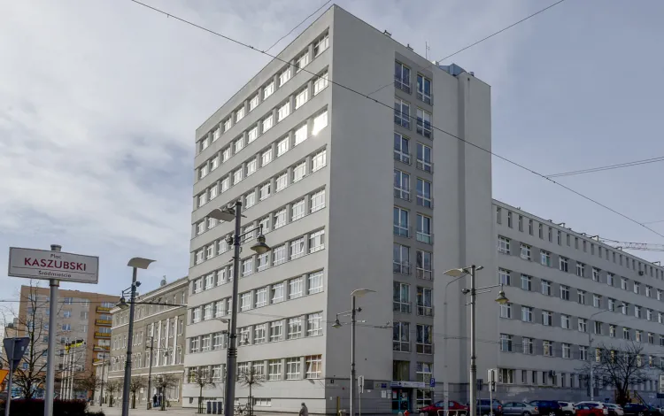Lądowisko znajdzie się nad dachem 10-kondygnacyjnego budynku, na wysokości 40 metrów względem pl. Kaszubskiego.