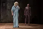 Próba medialna sztuki "Fedra". Na zdjęciu: Katarzyna Figura.