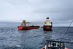 Ropa wydobyta ze złoża B8 i magazynowana w tankowcu Apatyth została przepompowana na statek armatora norweskiego Songa Jade.