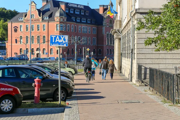Miasto podpisało umowę na budowę 300-metrowego odcinka pieszo-rowerowego w gdańskim śródmieściu.