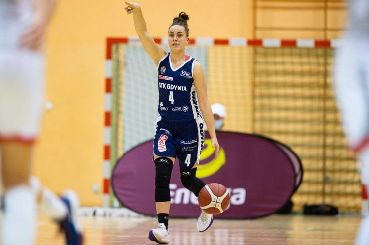 Julia Niemojewska zdobywa średnio 5,8 asysty w każdym meczu Energa Basket Ligi Kobiet. To ósmy wynik spośród wszystkich koszykarek.