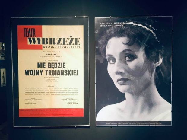 Ekspozycję "Krystyna Łubieńska zaprasza... Nie tylko teatr" obejrzymy w Pałacu Opatów, w Oddziale Sztuki Nowoczesnej MNG.

