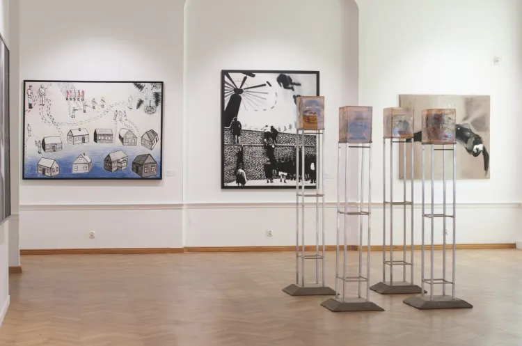 W Galerii Polskiej Sztuki Współczesnej prezentowana jest wystawa "Nowe spojrzenie". To wybór prac, które na przestrzeni ostatnich 20 lat zostały włączone do zbiorów MNG.
