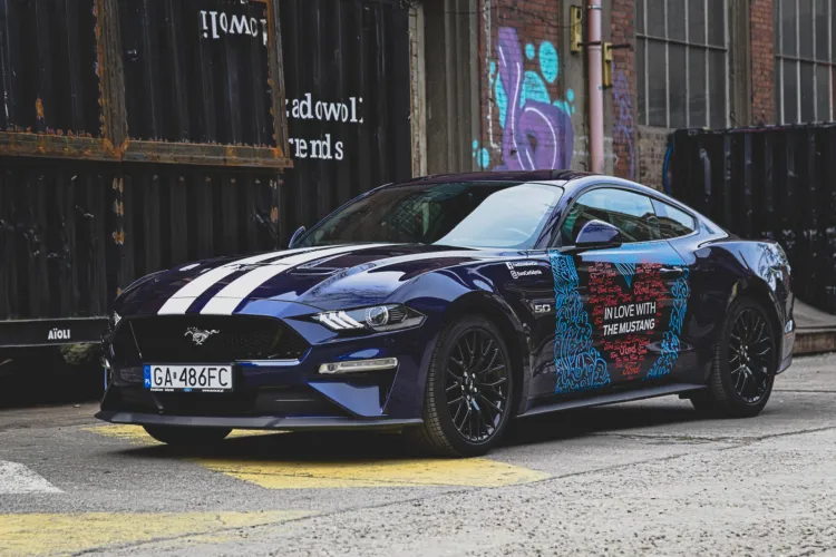 Ford Mustang GT to marzenie wielu kierowców. Czy opłaca się go sprowadzić z USA na własną rękę?