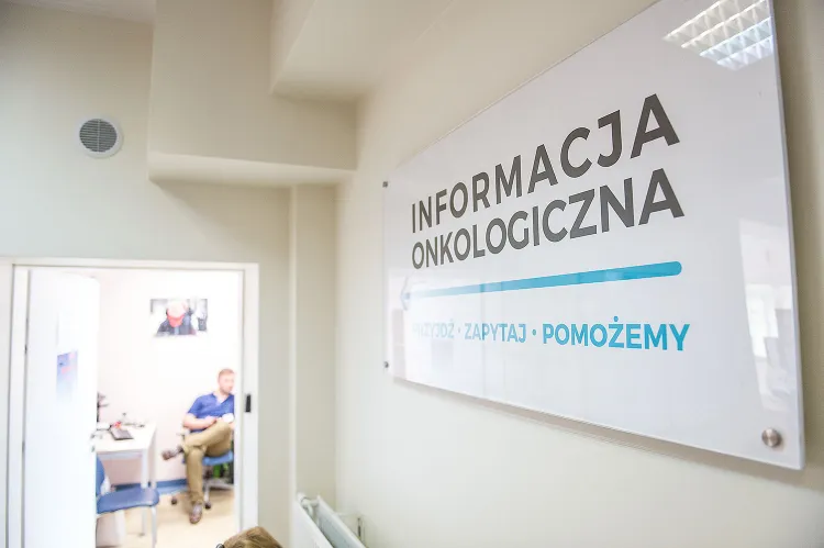 Sytuacja epidemiologiczna znacząco wpłynęła na życie pacjentów z nowotworami, którzy do minimum ograniczyli wszelkie kontakty społeczne i wyjścia. 