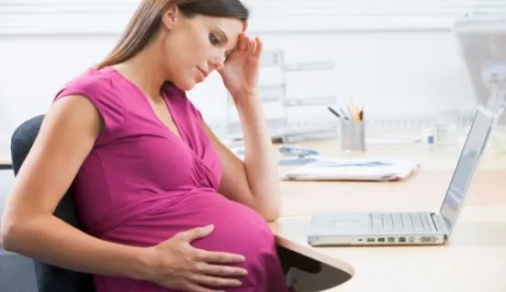 W 2012 i 2013 dodatkowy urlop macierzyński zostanie wydłużony do 4 tygodni, a w 2014 do 6 tygodni.