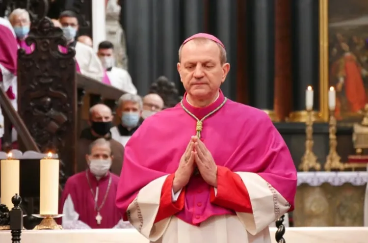 25 marca, w uroczystość Zwiastowania Pańskiego, abp Tadeusz Wojda objął kanonicznie archidiecezję gdańską. W niedzielę, 28 marca, ingres.
