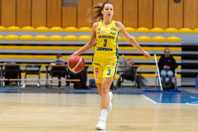 W niedzielę wygrana z Basketem przyszła Arce trudniej niż w sobotę. Na zdjęciu Angelika Slamova, zdobywczyni największej liczby punktów dla gdynianek.