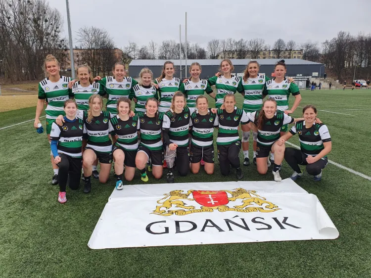 Biało-zielone Ladies Gdańsk wystawił w Rudzie Śląskiej dwie drużyny. Obie skończyły turniej z kompletem zwycięstw.