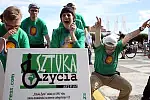 Fundacja Sztuka Życia z gdańska przekazuje nakrętki na akcje charytatywne dla niepełnosprawnych dzieci.