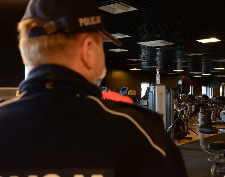 Ze 182 klubów fitness i siłowni, gdzie prowadzone były kontrole, w sześciu policjanci natknęli się na ćwiczące osoby.  