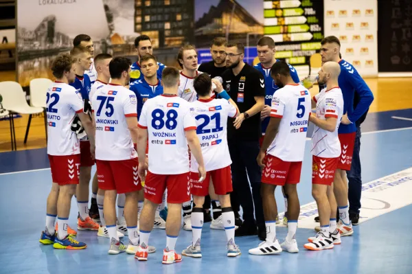 Piłkarze ręczni Torus Wybrzeża Gdańsk przegrali w bardzo ważnym spotkaniu z Grupą Azoty Tarnów 23:29 (8:13).