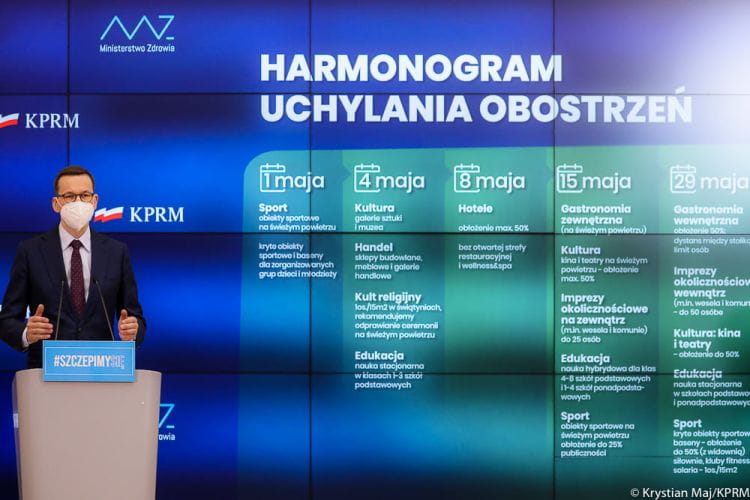 Harmonogram luzowania obostrzeń w gospodarce przedstawił w środę przed południem premier Mateusz Morawiecki.
