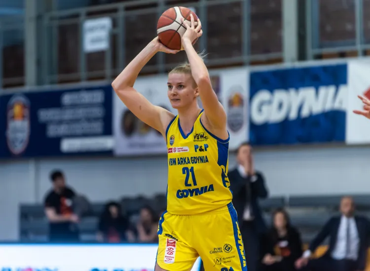 Laura Miskiniene zdobywała średnio 14,5 punktu oraz 11,2 zbiórki w każdym meczu Energa Basket Ligi Kobiet.
