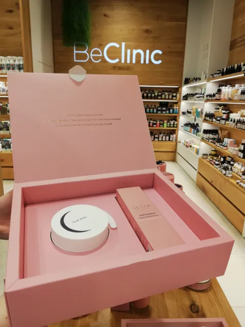 BeClinic proponuje zestaw od marki Slaap: Soul Balm, aromatyczny balsam do demakijażu oraz Chill Essence.
