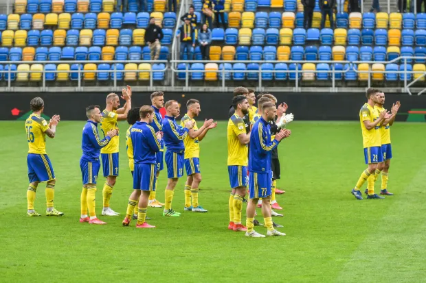 Piłkarze Arki Gdynia i kibice wiedzą jaki jest cel na ten sezon - bezpośredni awans do ekstraklasy.