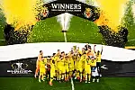 Villarreal cieszące się z triumfu w Lidze Europy. To pierwsze trofeum "Żółtej Łodzi Podwodnej" na międzynarodowej arenie.