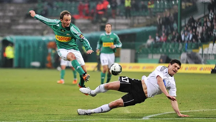 Paweł Nowak był jedynym z bohaterów meczu z października ubiegłego roku. Dobił Legię, strzelając trzeciego gola, a chwilę wcześniej zaliczył asystę zagrywając do Huberta Wołąkiewicza... piętą!