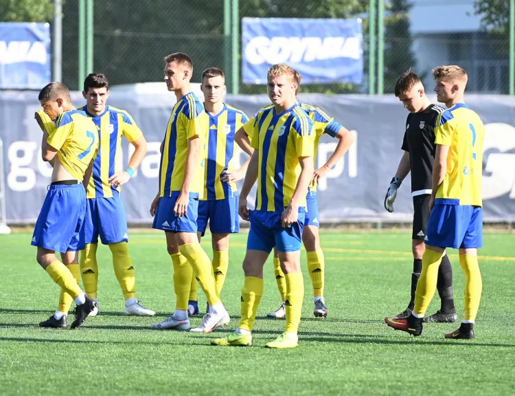 Arka Gdynia U-19 zanotowała 3 punkty w 8 ostatnich meczach Centralnej Ligi Juniorów. To sprawiło, że ich utrzymanie nie jest sprawą przesądzoną.
