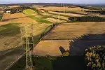 Energia z morskich farm wiatrowych popłynie dzięki rozbudowie infrastruktury PSE. Spółka przeznaczy do 2030 r. miliardy złotych na budowę lub modernizację stacji i linii przesyłowych w województwie pomorskim.