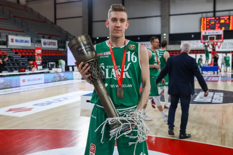 Mateusz Szlachetka w drodze ze Śląskiem Wrocław po brąz Energa Basket Ligi, wyeliminował Trefla. Teraz zagra dla sopocian.