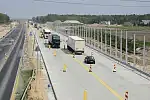 Nowy betonowy odcinek autostrady A1, znajdujący się na południe od Łodzi, między Piotrkowem i Kamieńskiem, został oddany do użytku w piątek, 18 czerwca.