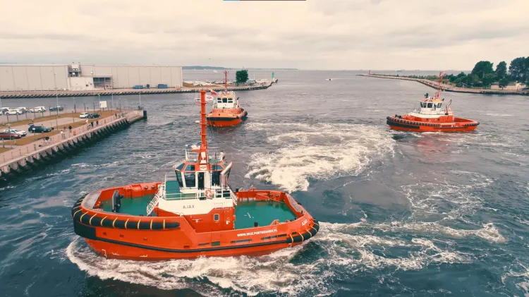 Od lipca 2021 roku Portowa Straż Pożarna "Florian", we współpracy z WUŻ Port and Maritime Services, realizować będzie ochronę przeciwpożarową na akwenach o łącznej powierzchni 13,5 tysiąca hektarów. 