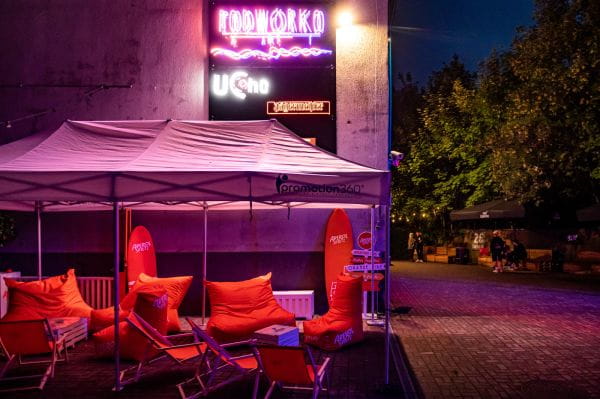 Wraz z początkiem lipca ruszyła nowa przestrzeń rozrywkowa w Gdyni - Podwórko.art przy klubie Ucho.