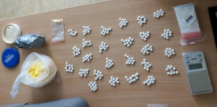 U dwóch mieszkańców Gdańska policjanci znaleźli w sumie ponad 1 kg narkotyków, głównie amfetaminy.