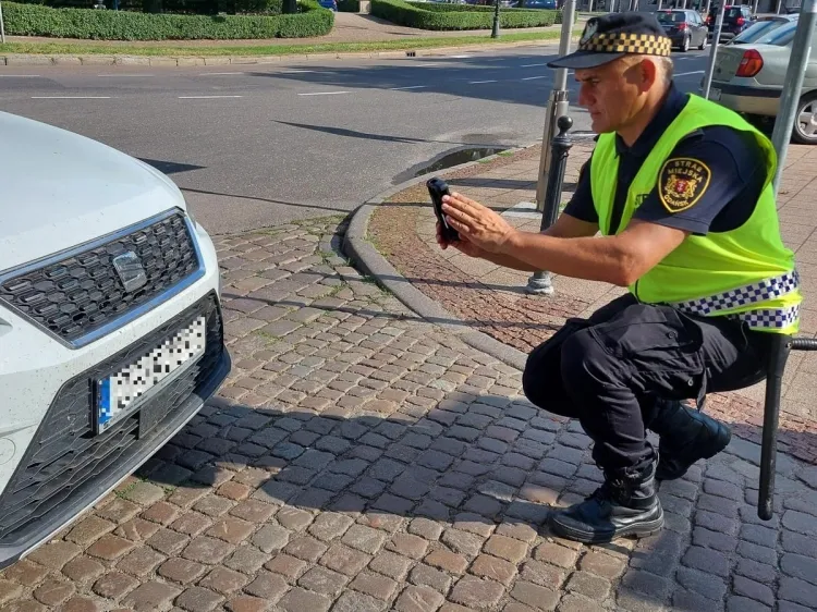 Strażnicy mają do dyspozycji cztery skanery. Jeśli urządzenia się sprawdzą, to po wakacjach zostaną w nie wyposażone wszystkie patrole w śródmieściu Gdańska.
