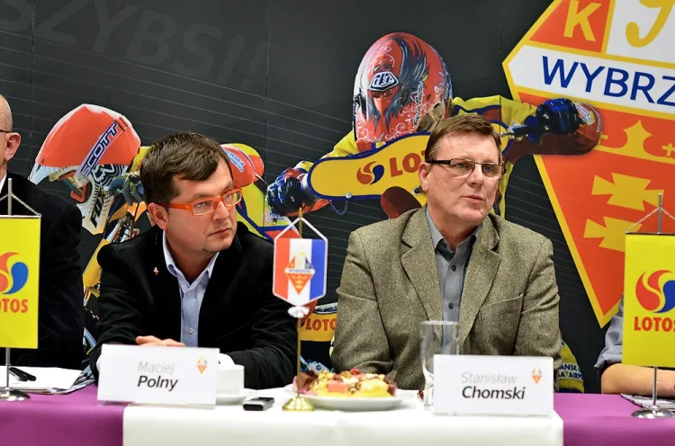 Prezes Maciej Polny i trener Stanisław Chomski są zadowoleni z zespołu jaki udało się skompletować w Gdańsku.