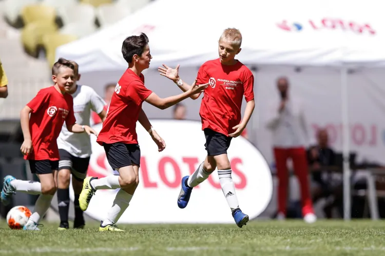 Podczas Lotos Junior Cup zaprezentuje się piętnaście zespołów do lat 12 uczestniczących w programie "Piłkarska Przyszłość z Lotosem".