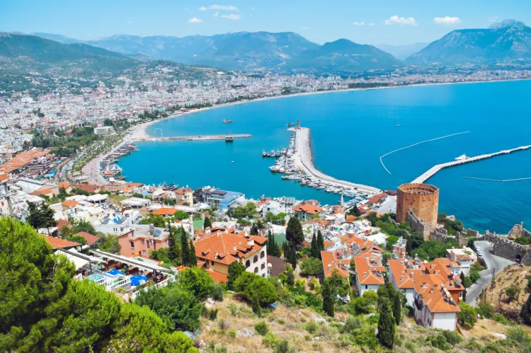 Na szczycie zestawienia znalazła się Turcja. Na zdjęciu widok na turecki kurort Alanya, jeden z najpopularniejszych nad Morzem Śródziemnym.