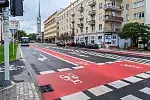 Wyremontowane skrzyżowanie ulic Armii Krajowej i Władysława IV. Kierowcy są zaskoczeni nową organizacją ruchu.