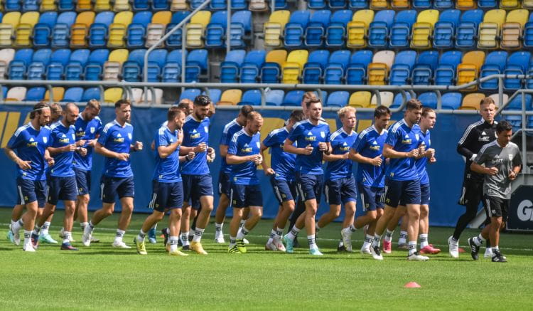 Piłkarze Arki Gdynia w ostatnim czasie zmagają się z infekcjami i chorobami. 