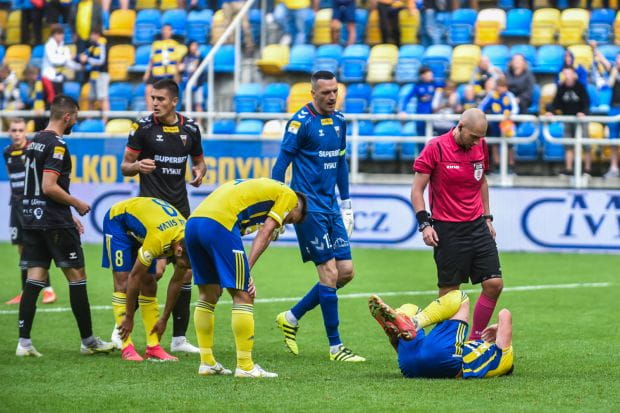 Arka Gdynia po raz trzeci z rzędu przegrała mecz z GKS Tychy, nie strzelając żadnego gola. 
