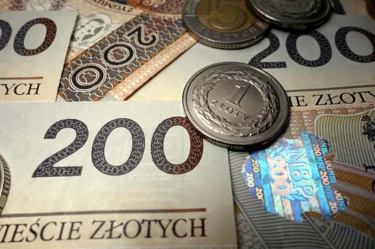 Płaca minimalna wzrośnie w 2022 roku o 210 zł brutto. 