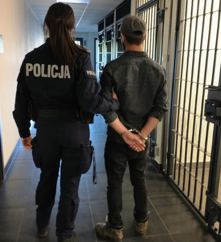 28-letni obywatel Turcji zatrzymany dzięki pomocy nastolatków.