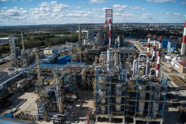 Lotos zawarł umowę na budowę Hydrokrakingowego Bloku Olejowego. Wartość inwestycji to ponad 1,4 mld zł.